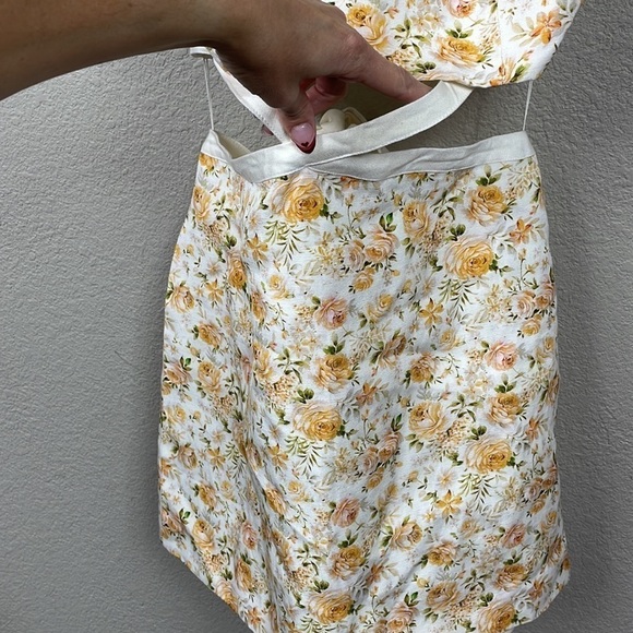 New Significant Other Ari Dress Rosalie Print Yellow Ditsy Floral Waist Cut Out - Picture 6 of 16